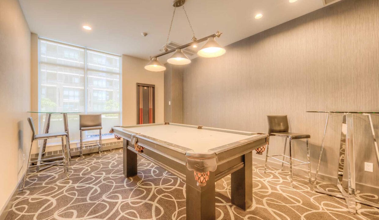 queens-harbour-600-queens-quay-w-original-6