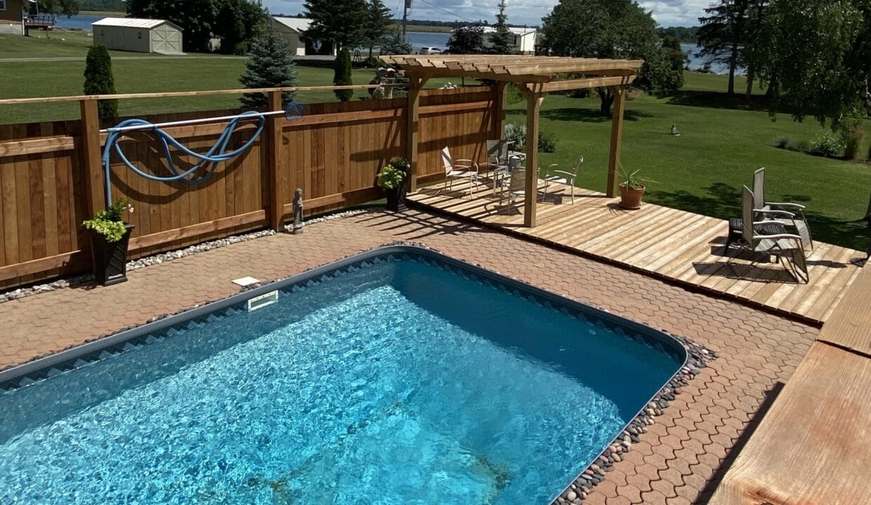 0910DC42-0593-4C83-B647-94BF6901A67F