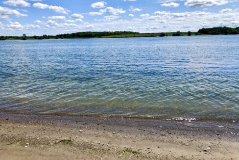 13DAE9E3-DAE5-4122-8499-1BFB0EAB8A9A