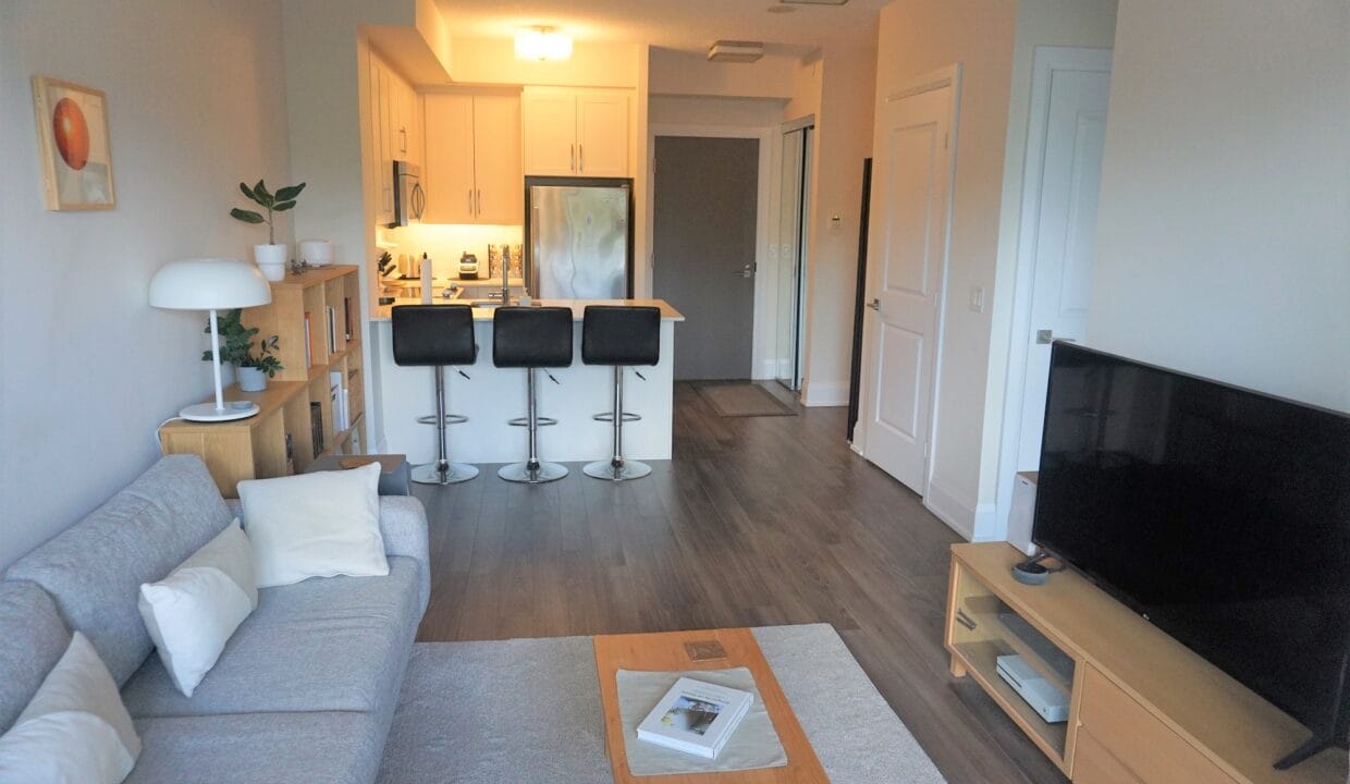 5. kitchen from L_resized (2)