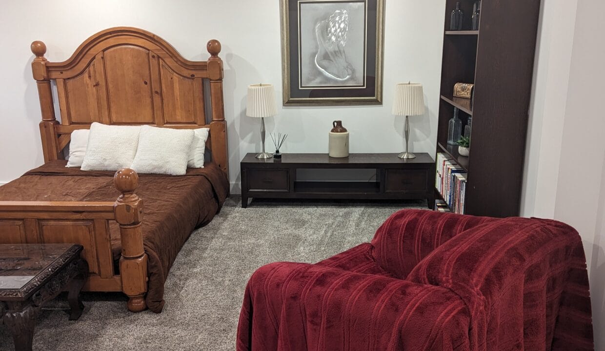 DOWNSTAIRS POSSIBLE BEDROOM #16