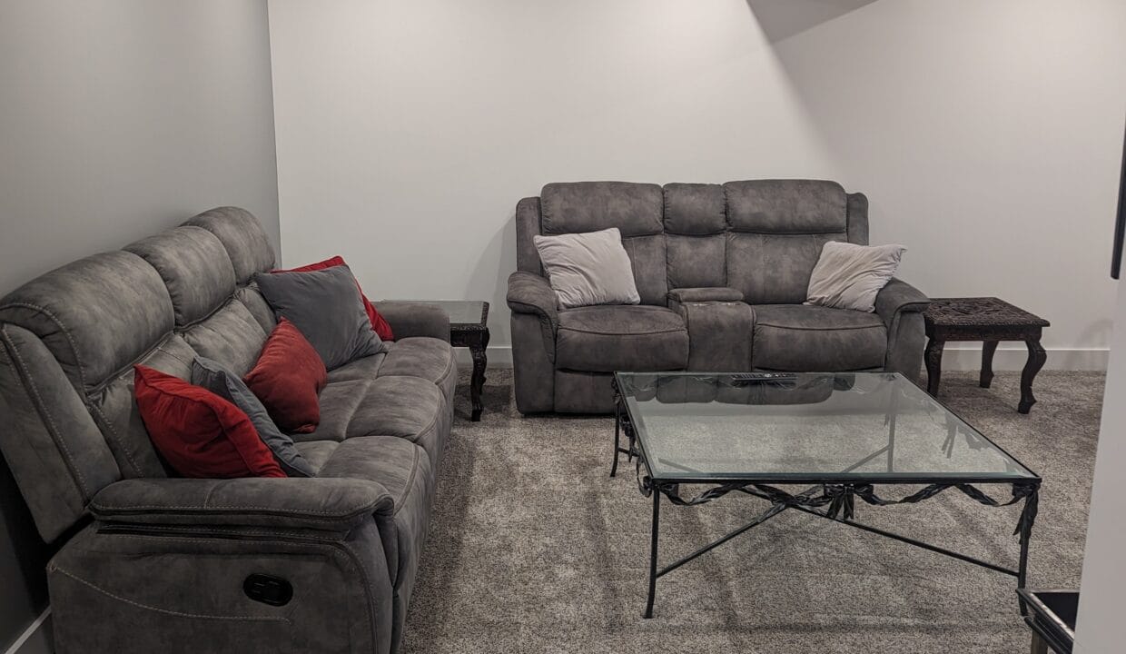 DOWNSTAIRS SITTING ROOM #15