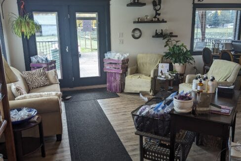 LIVING ROOM #7