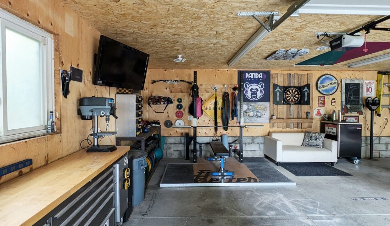260_Colborne_Garage2