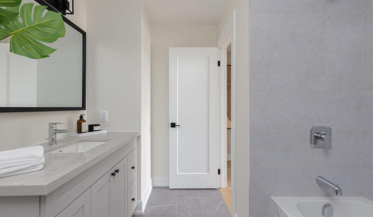 4061 Fracchioni Drive - 39