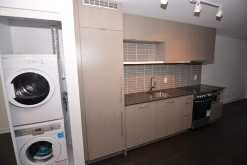 03 Kitchen