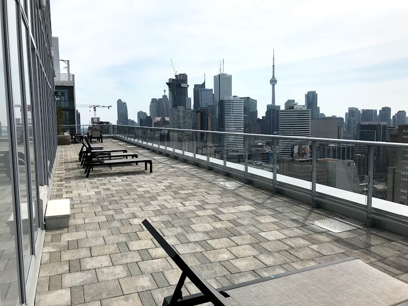09 Rooftop Patio