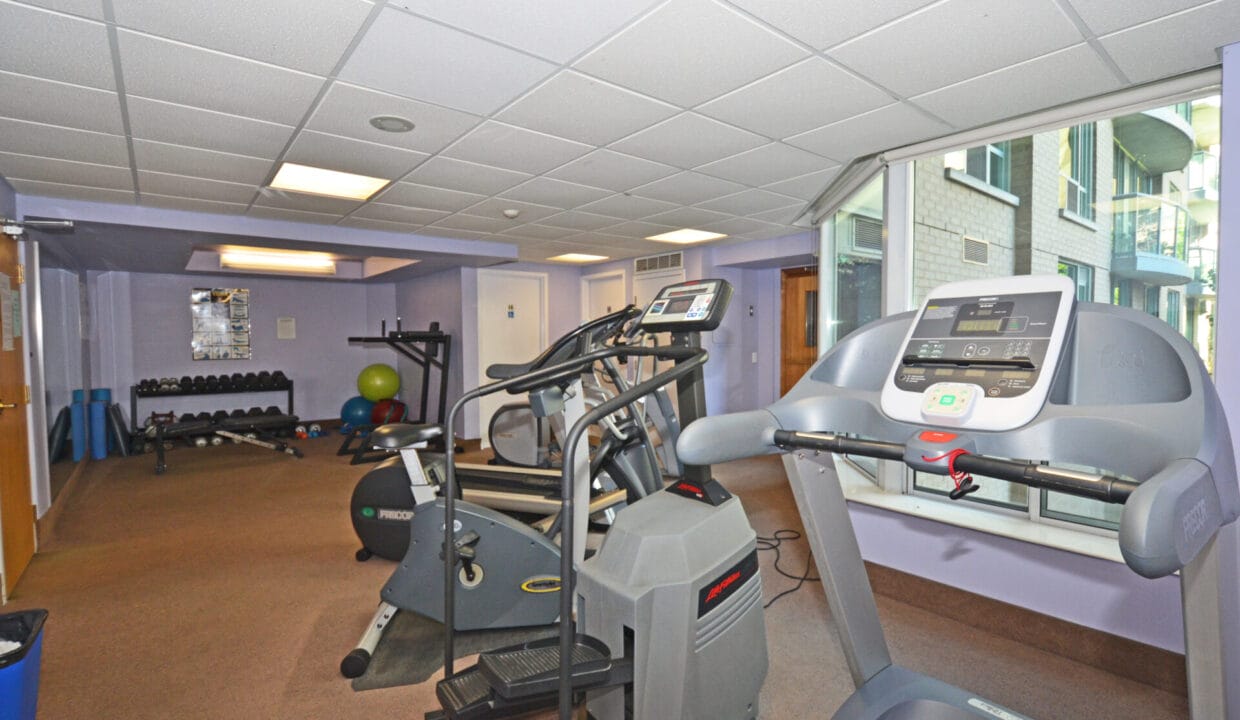 109 Front St # 121 (18)