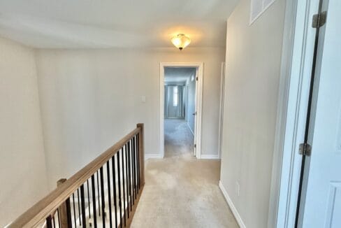 11 MasterBedroomEntrance2
