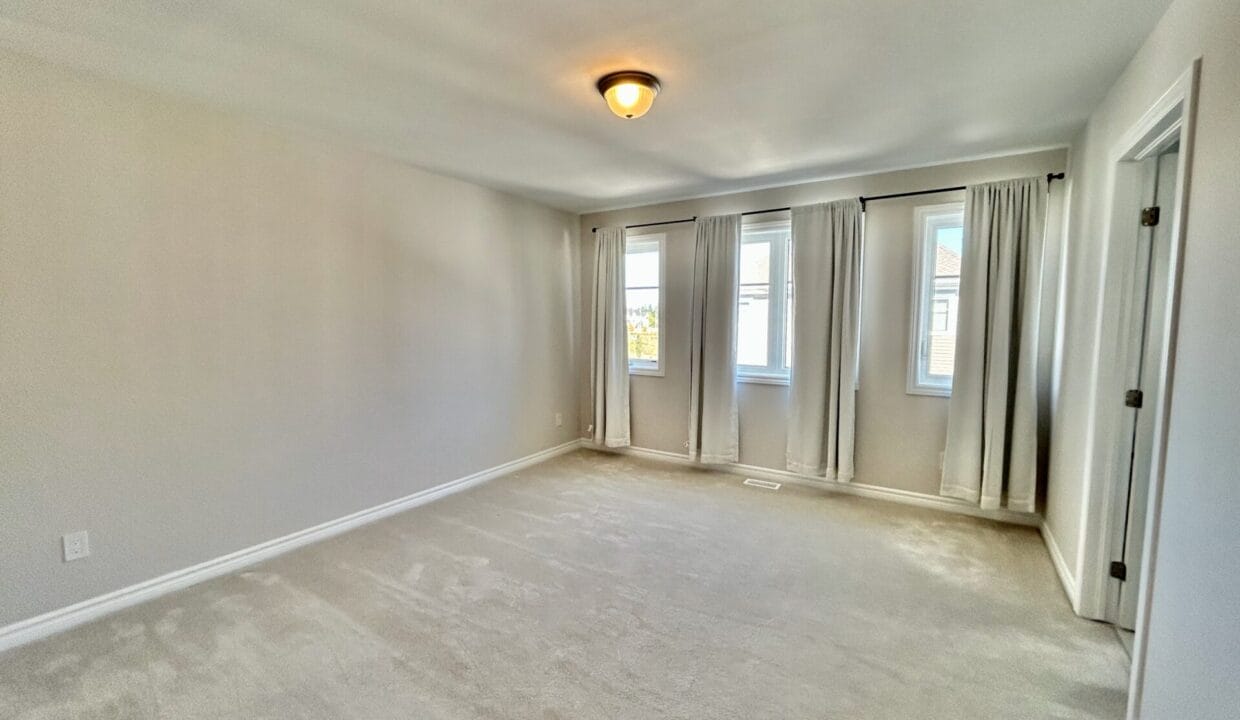 12 Master Bedroom 1