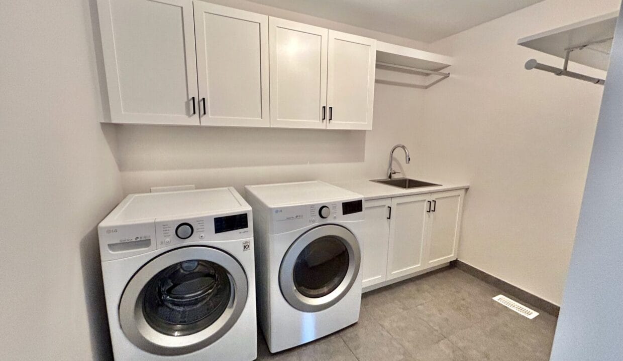15 Laundry Room
