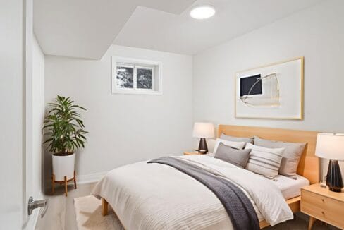 18-Louise-Lane-Orillia-Bedroom vs