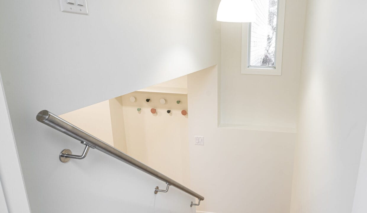18 Louise Lane - Orillia - PHOTOGRAPHER- Mitchell Hubble - Modern Movement Creative Inc -December 16, 2022 - 22