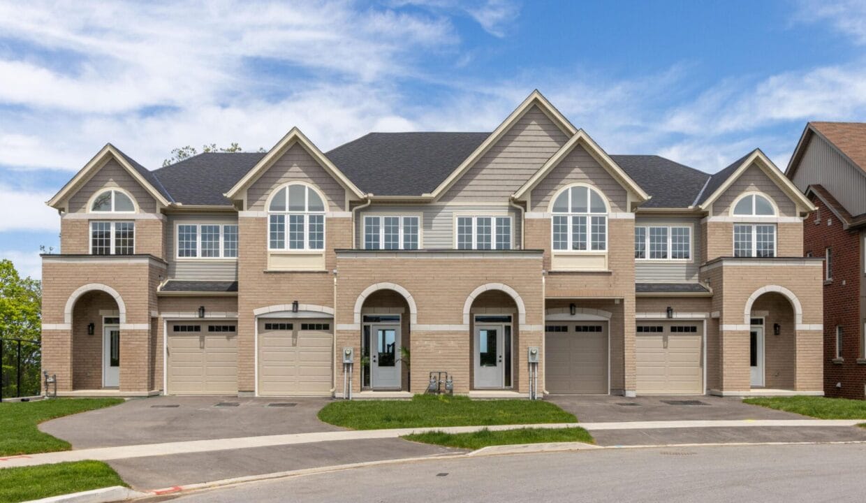 4061 Fracchioni Drive - 1
