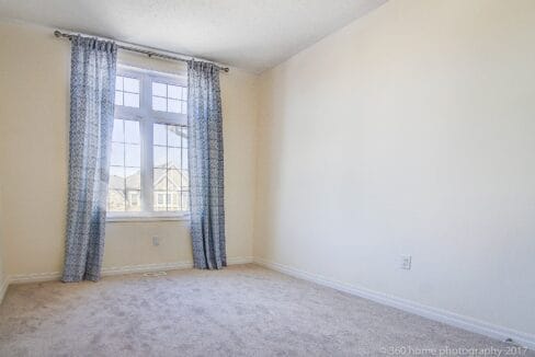 8bedroom 3
