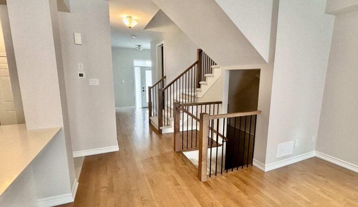 9 MainFloorHallway