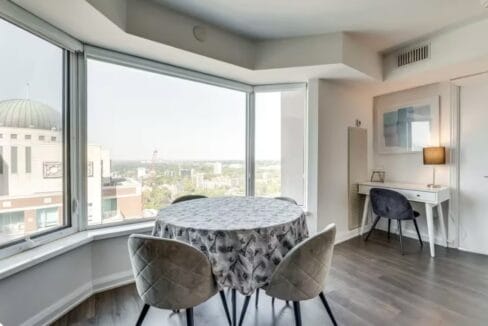 AB33F330-859B-4438-A367-3648413B5C9F_1_201_a