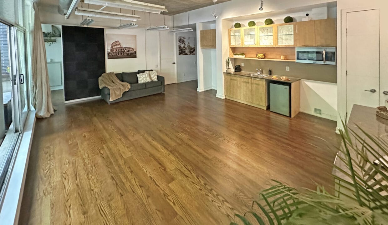 D main room EE copy
