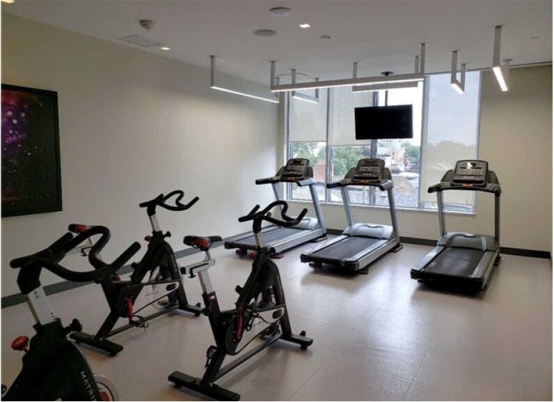 Gym 01