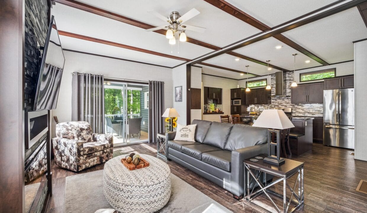 Living Room-min
