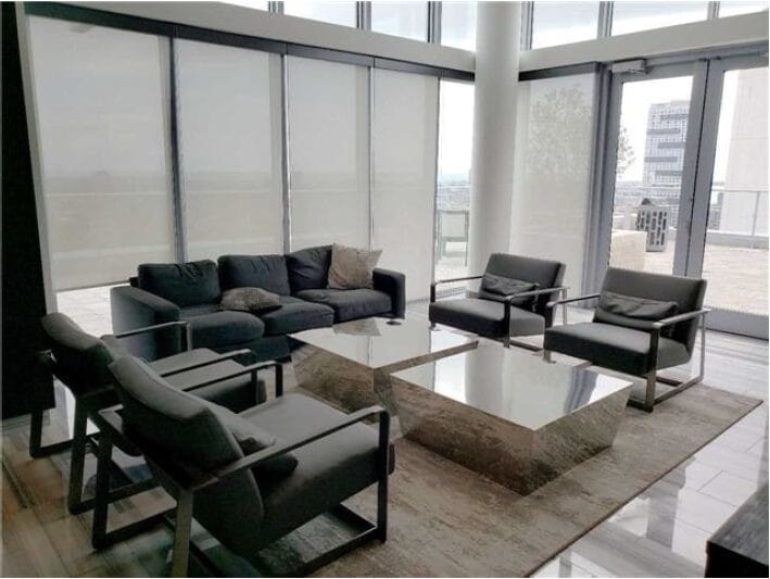 Party Room 01