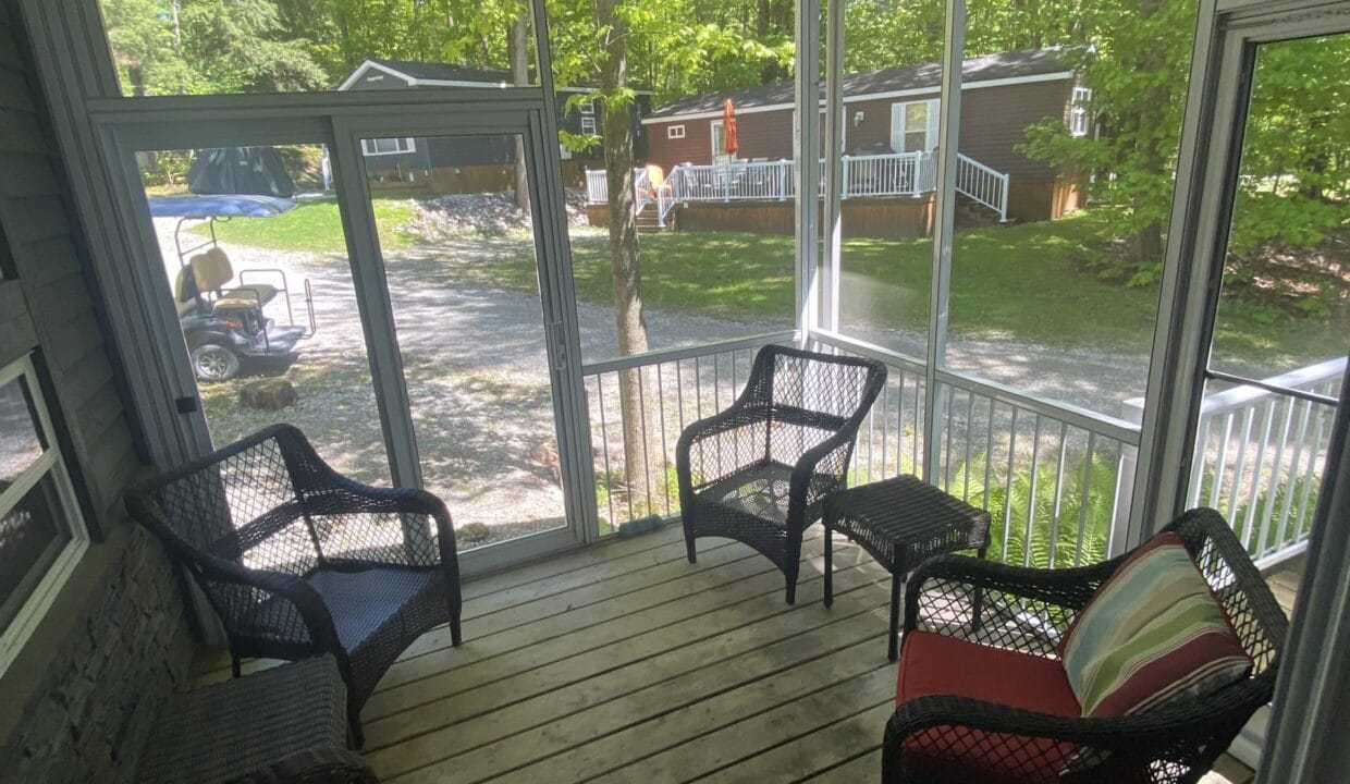 Porch-scaled