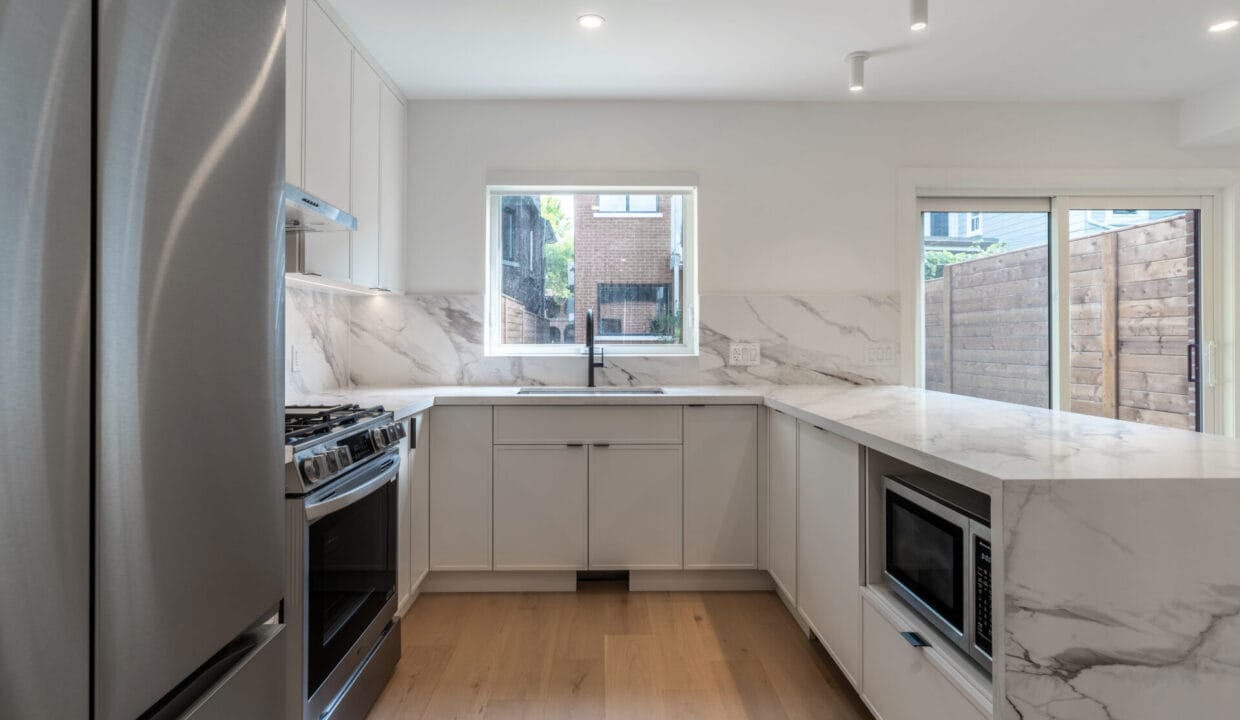 11 - Kitchen 5