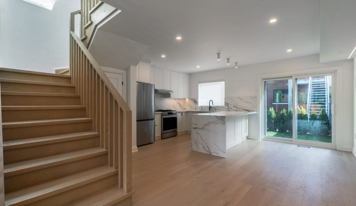 12 - Kitchen 1