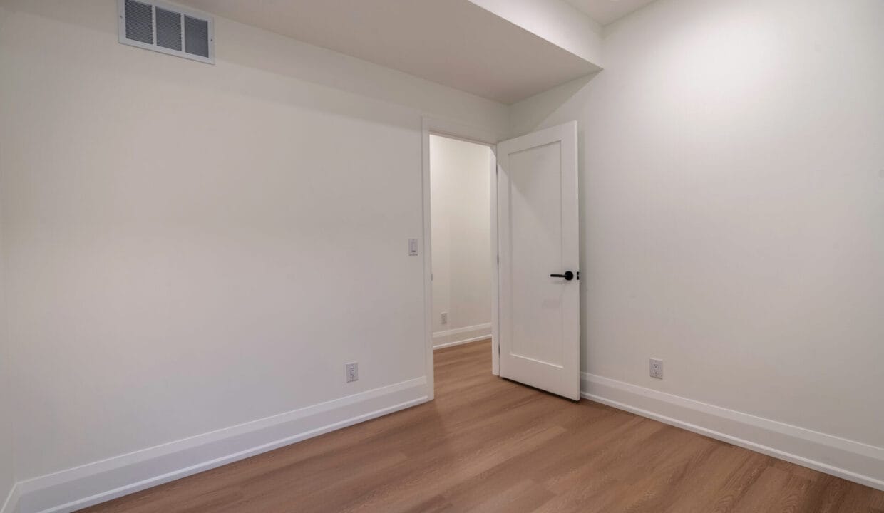 13 - Bedroom 3