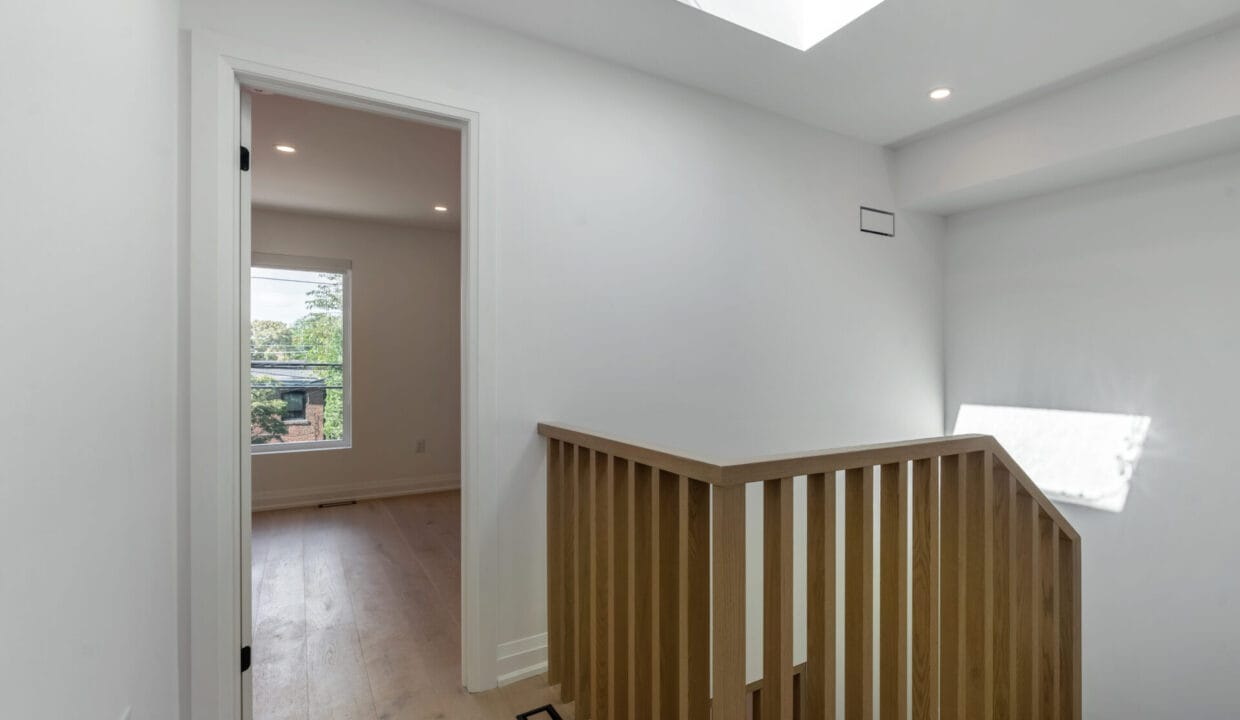 15 - Staircase 3