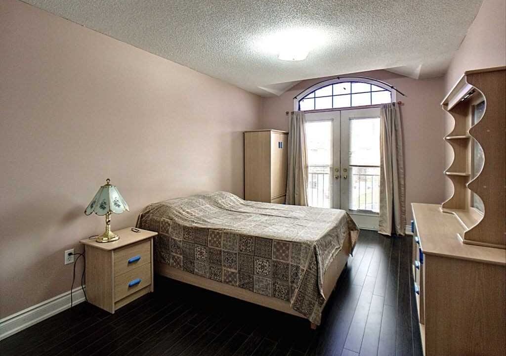 28-mannel-crescent-brampton-W5369443-23