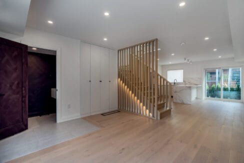 5 - Living Entrance 3