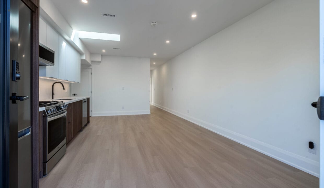 5 - Living Room