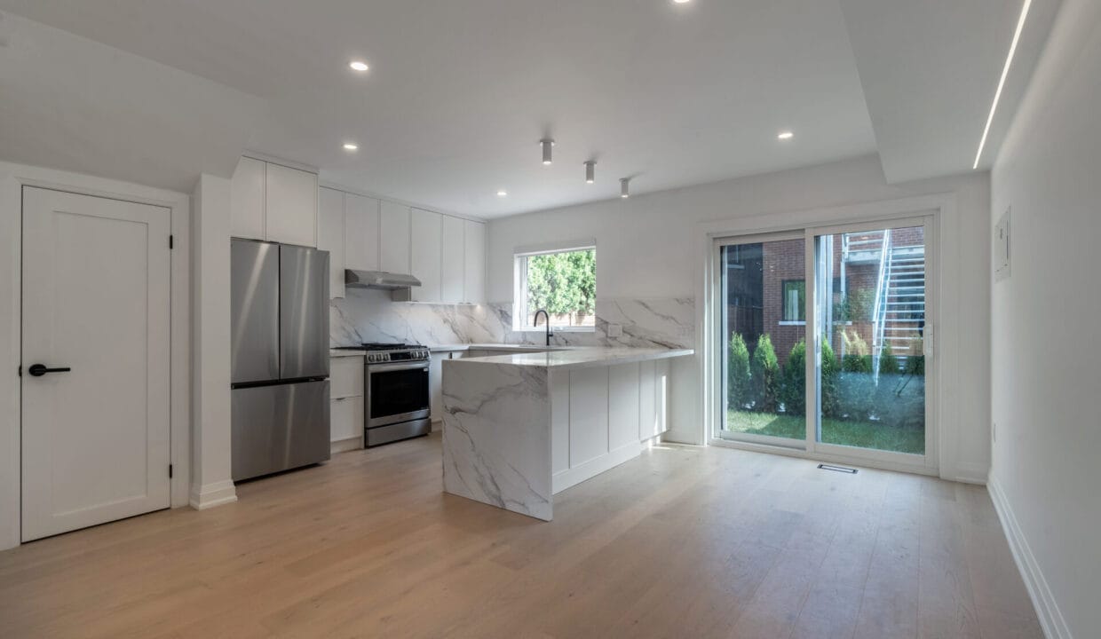 8 - Kitchen 2