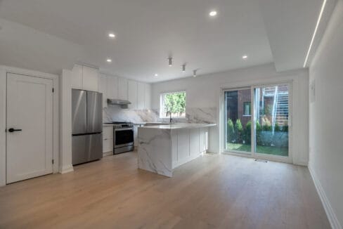 8 - Kitchen 2