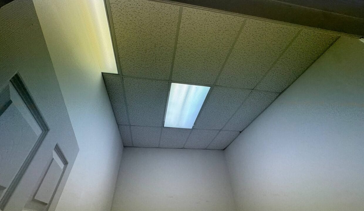 photo_2025-10-15_09-21-21