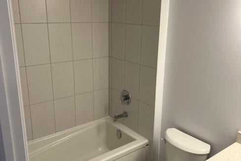 2nd Floor Full Bathroom 2