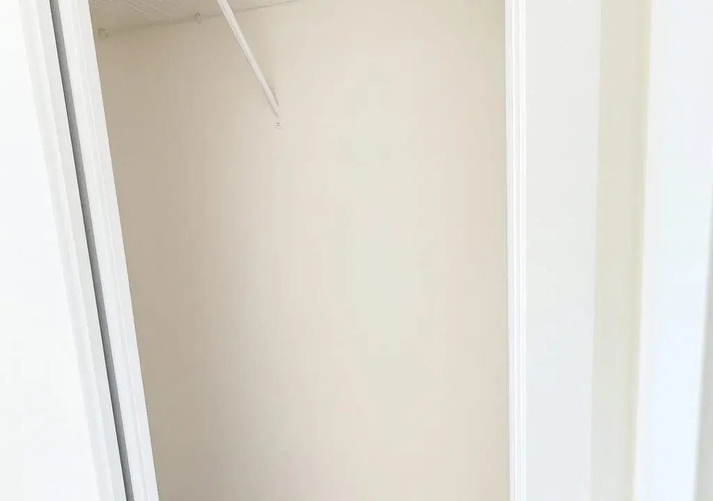 Closet-Image