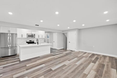 P1260288 - Furniture removed - 0