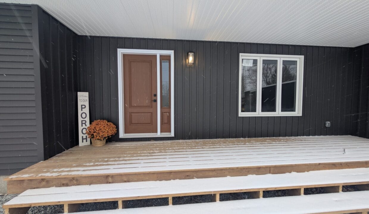 PXL_20251109_201853985